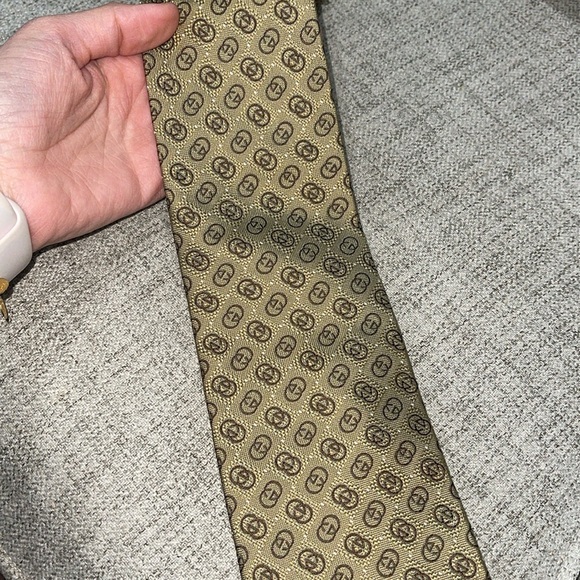 Gucci Tie - Picture 1 of 8